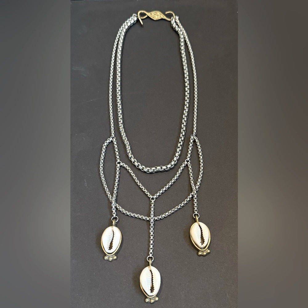 Vanessa Mooney shell drop statement necklace